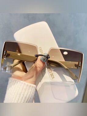 Fashion Sunglasses - Beige Gradient Frameless Women’s Shades